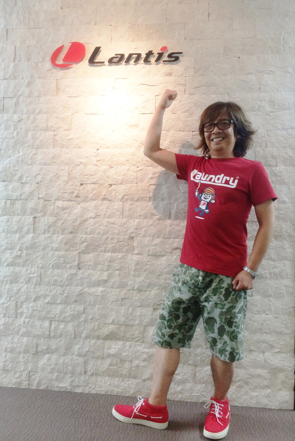 http://www.lantis.jp/15th/staffblog/2014/09/08/inouesan.jpg