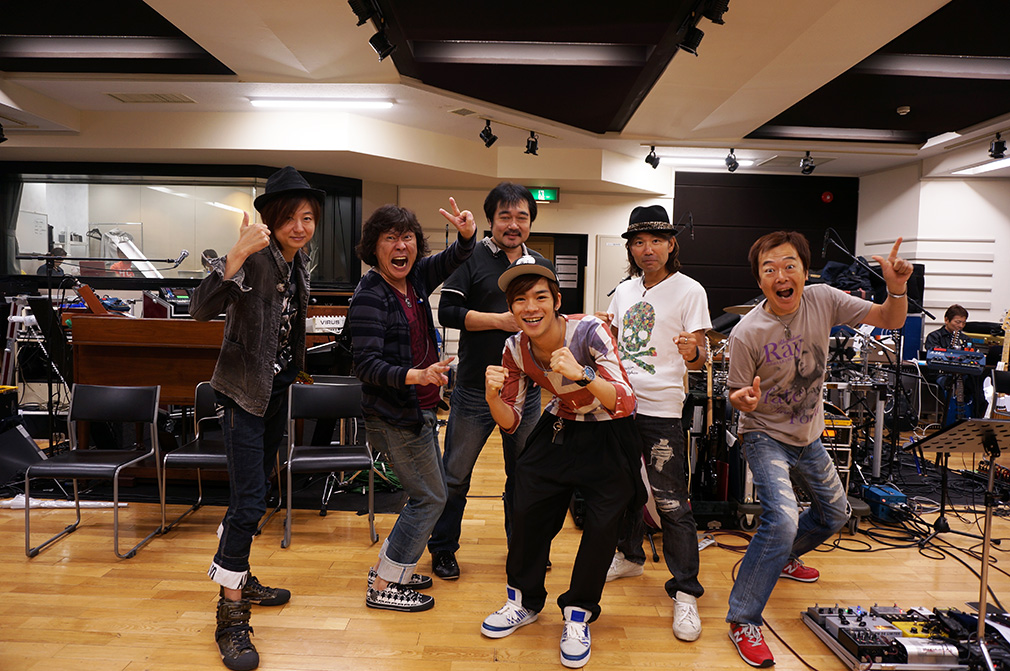 http://www.lantis.jp/15th/staffblog/DSC00431.jpg
