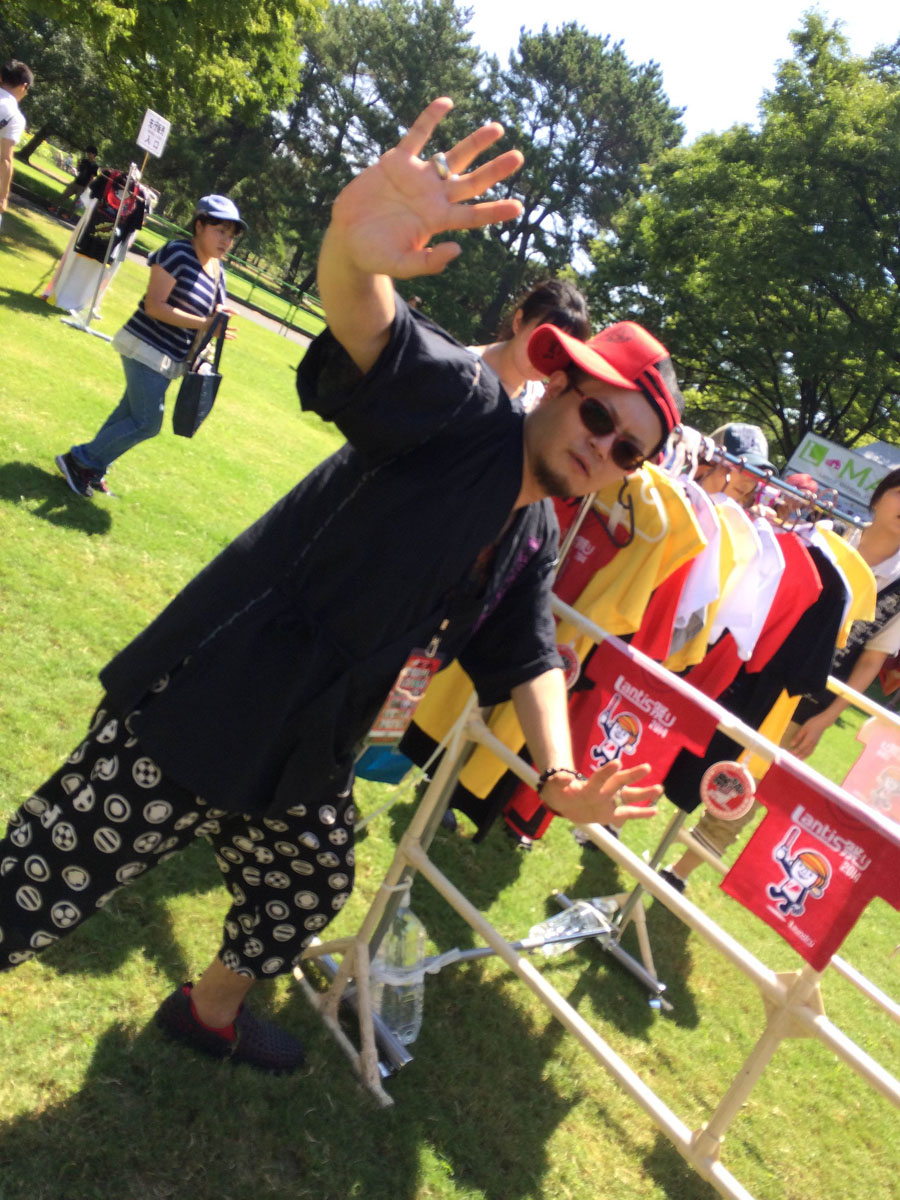 http://www.lantis.jp/15th/staffblog/IMG_0836.JPG