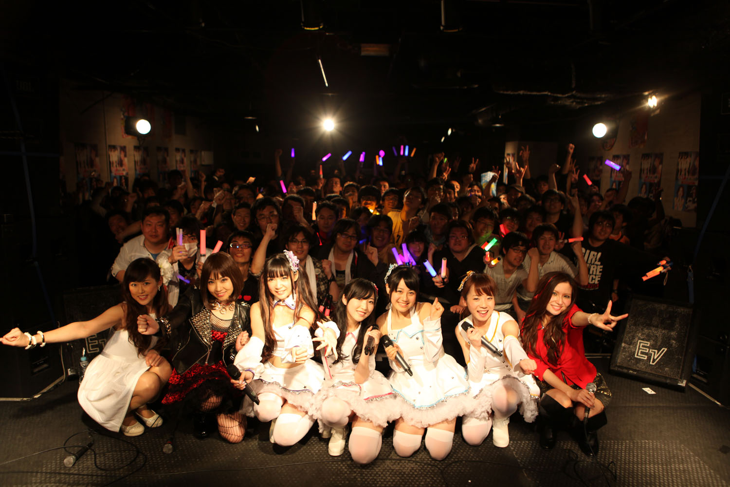 http://www.lantis.jp/15th/staffblog/IMG_1831s.jpg
